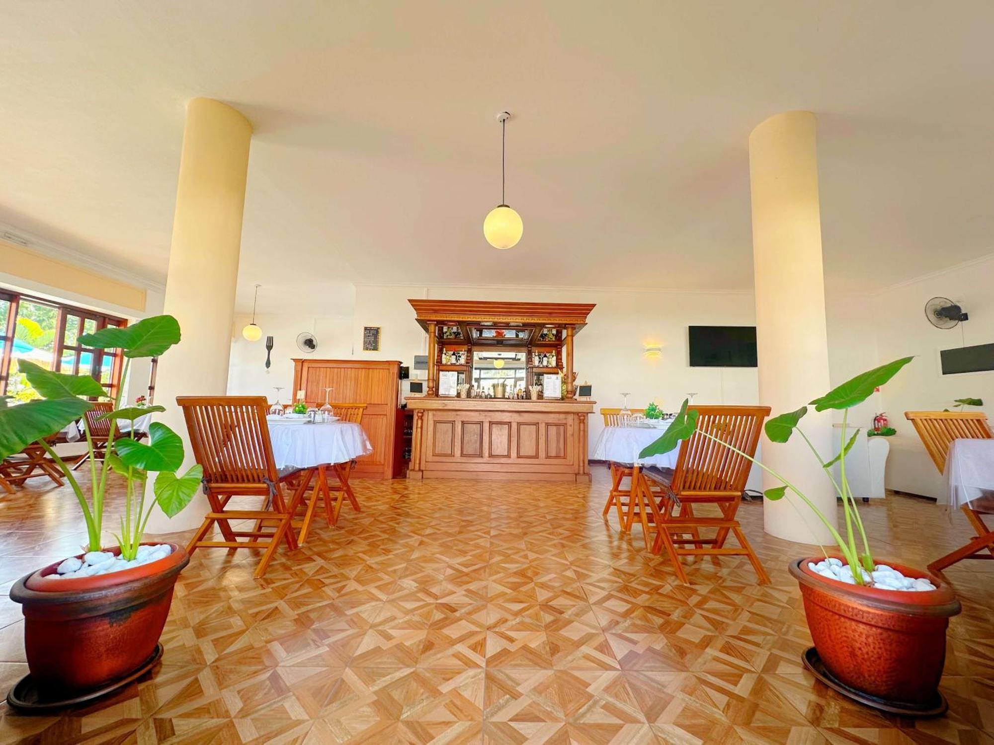 Koa Hotel Riambel Ngoại thất bức ảnh